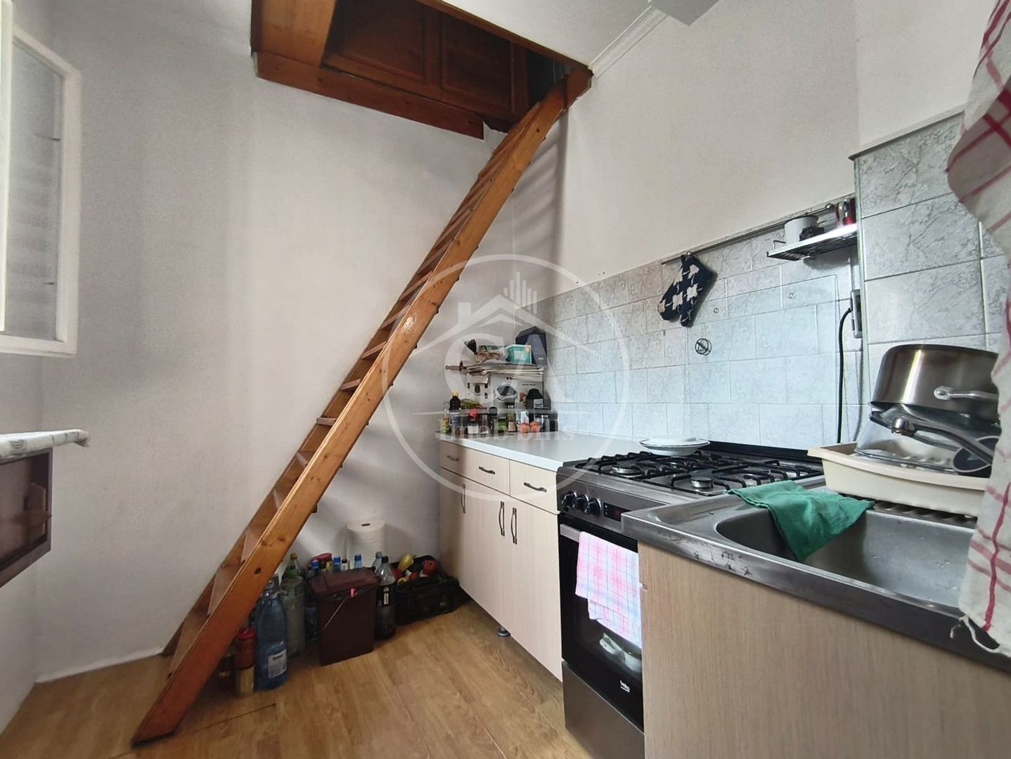 Casa de vanzare cu 3 camere de tip P+M in zona Velenta, Oradea - Poză 16