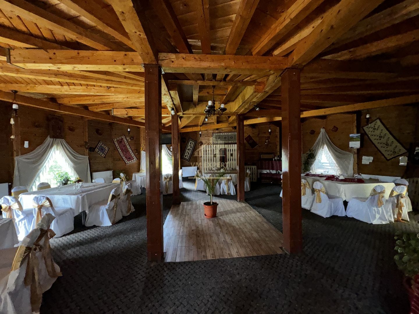 VILA - PENSIUNE CU RESTAURANT + SI TEREN 6406 MP, VALEA MARE PRAVAT, - Poză 44