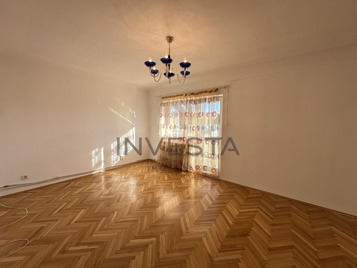 Apartament 4 camere pe Luis Pasteur!  Garaj subteran inclus! - Poză 1