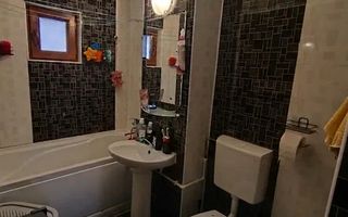 Vanzare apartament 3 camere, Micro 16, 70 mp, 85.000 EURO - Poză 7