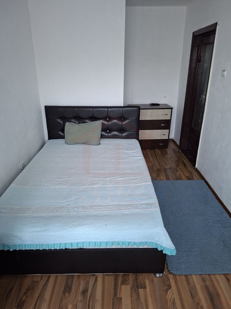 SE INCHIRIAZA APARTAMENT 2 CAMERE, IREG, 267 EURO/LUNA - Poză 5