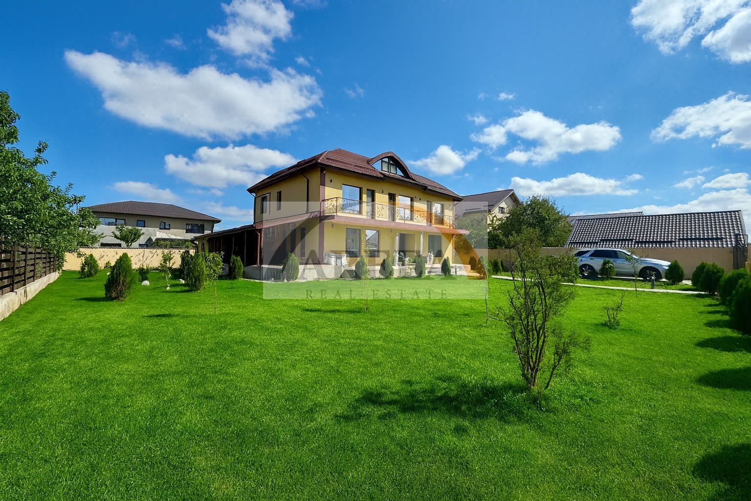 Berceni - VILĂ UNICAT, spațioasă, curte 1.000 mp, la 7 min metrou - Poză 1