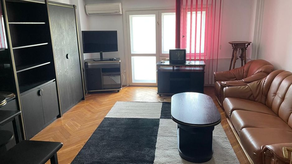 Apartament Str. Traian // Centrul Civic - Poză 1