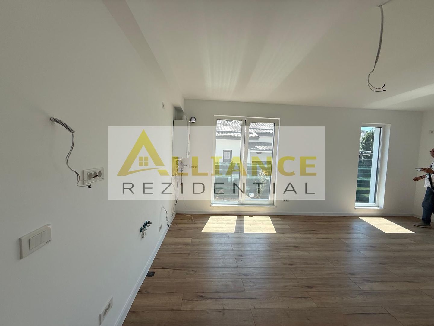 Casa individuala ||4 camere 2 bai || 454 mp teren || - Poză 9