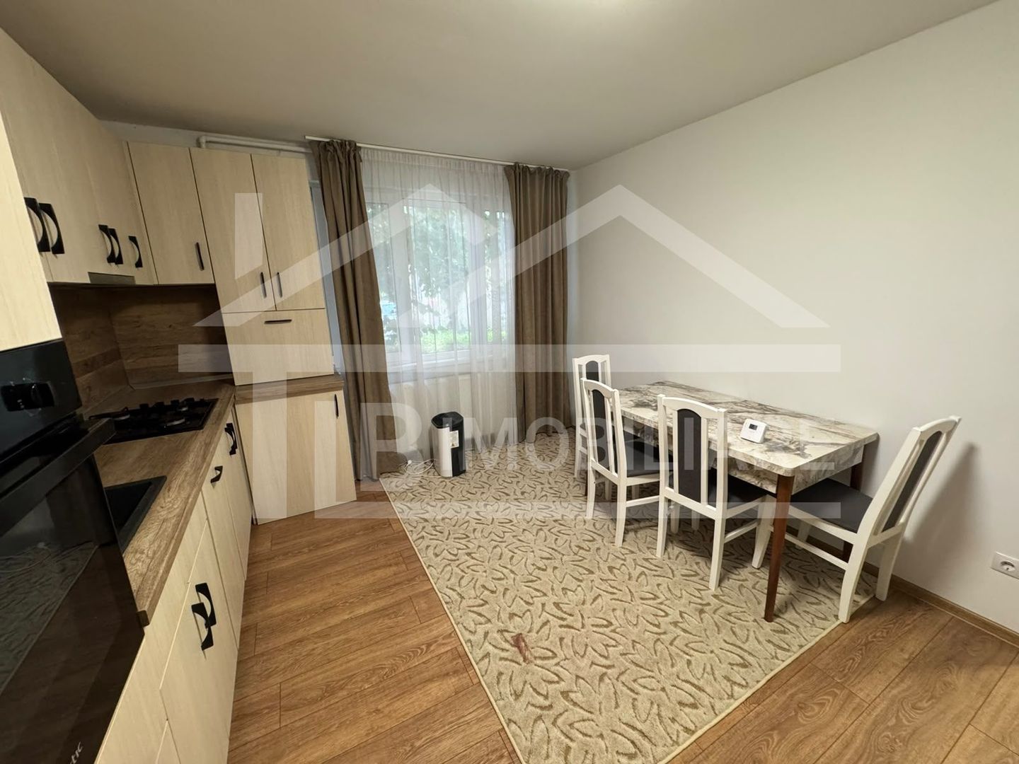 Apartament cu 2 camere, 50 mp, zona Libertății - Poză 1