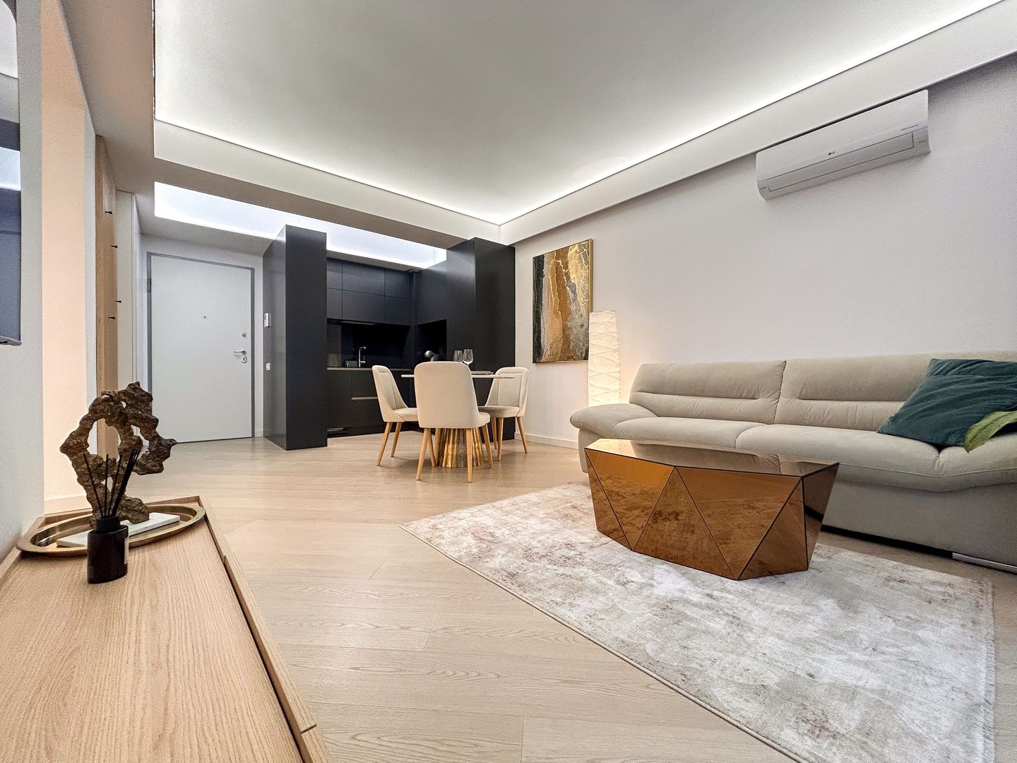 Chirie I Apartament 2 camere I Cortina North I Vedere Oraș I Faza 1 - Poză 2