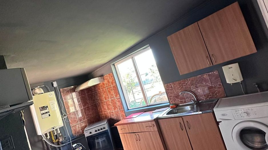 Casa de vanzare P+1Et, teren 1400 mp, cu GARAJ, beci, centrala pe gaz - Poză 13