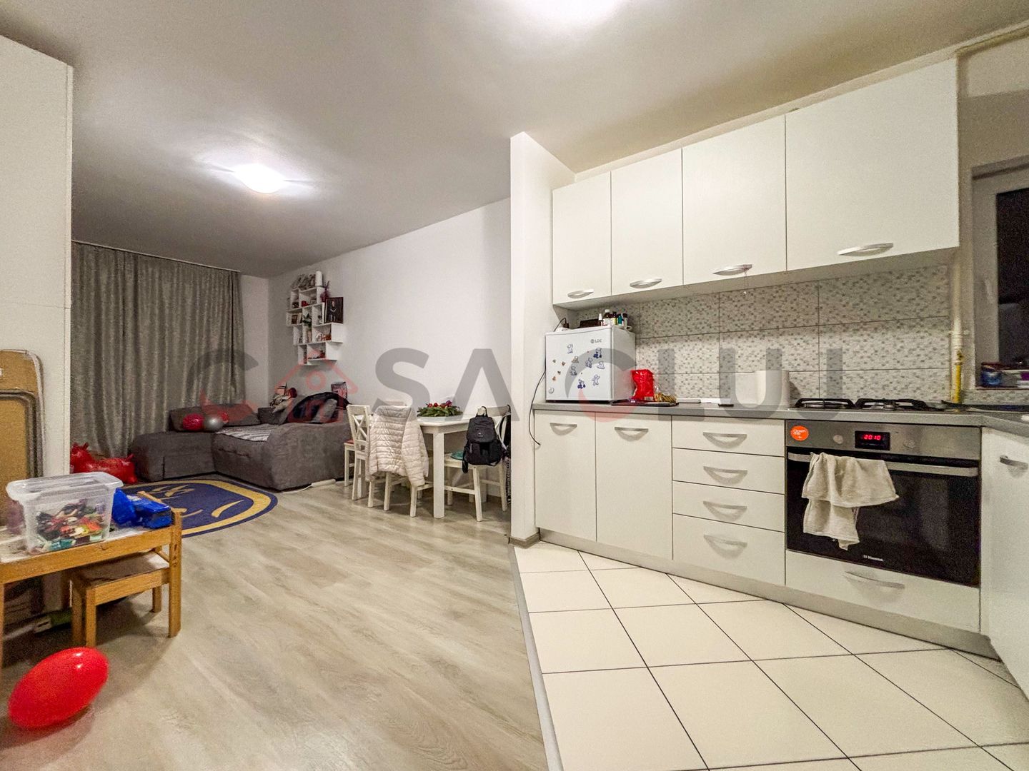 Bloc Nou 2018 - Etaj Intermediar - Finisat si Mobilat - Zona Revo Iris - Poză 1