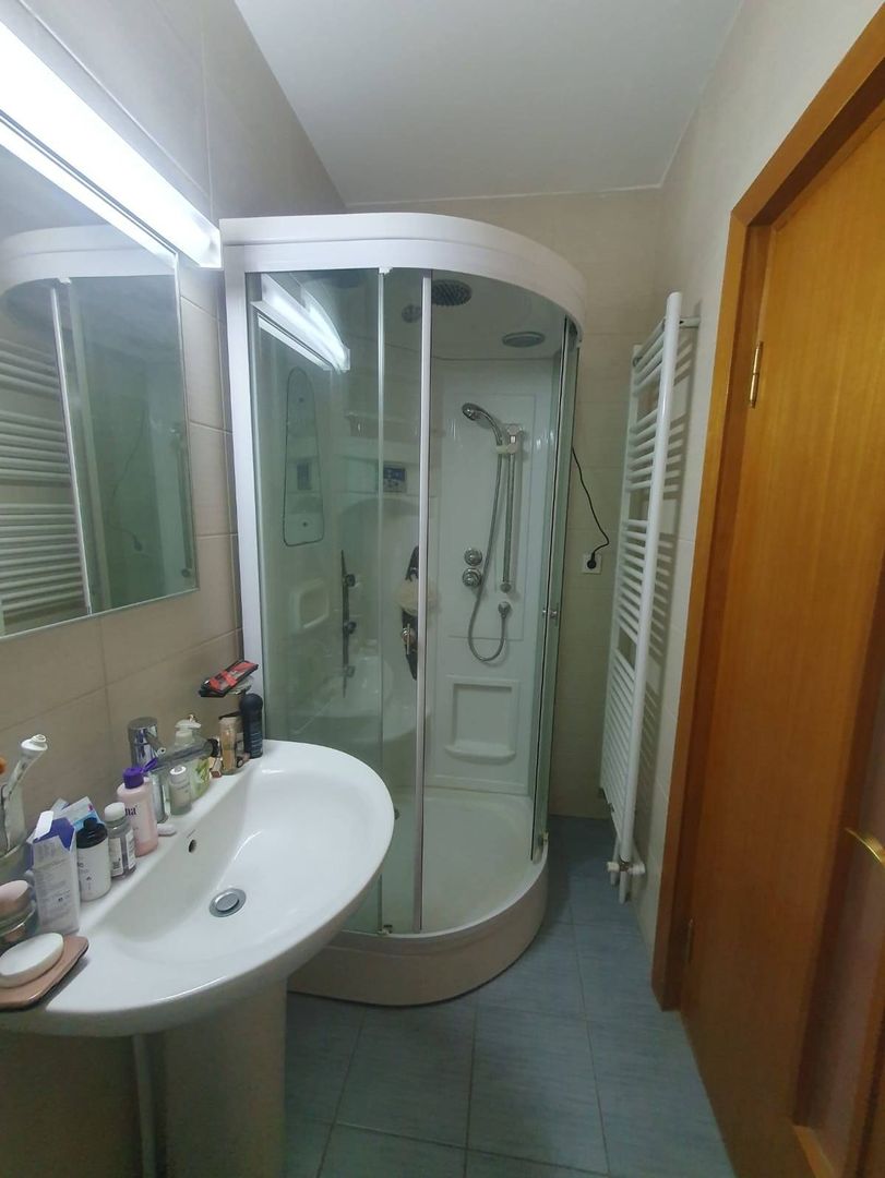 De vanzare – Apartament 3 camere -Complex Vega, Strada Tecuci - Poză 4