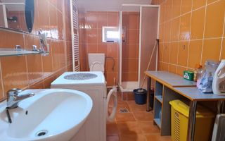 Vila pretabila pensiune + restaurant,  10 camere,  1000MP teren - Poză 15