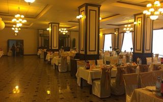 Fostul Hotel Rin - Miercurea Sibiului - Poză 2
