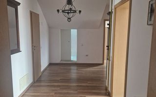 Apartament spațios cu 4 camere, în zona centrală Eroilor, Floresti. - Poză 8