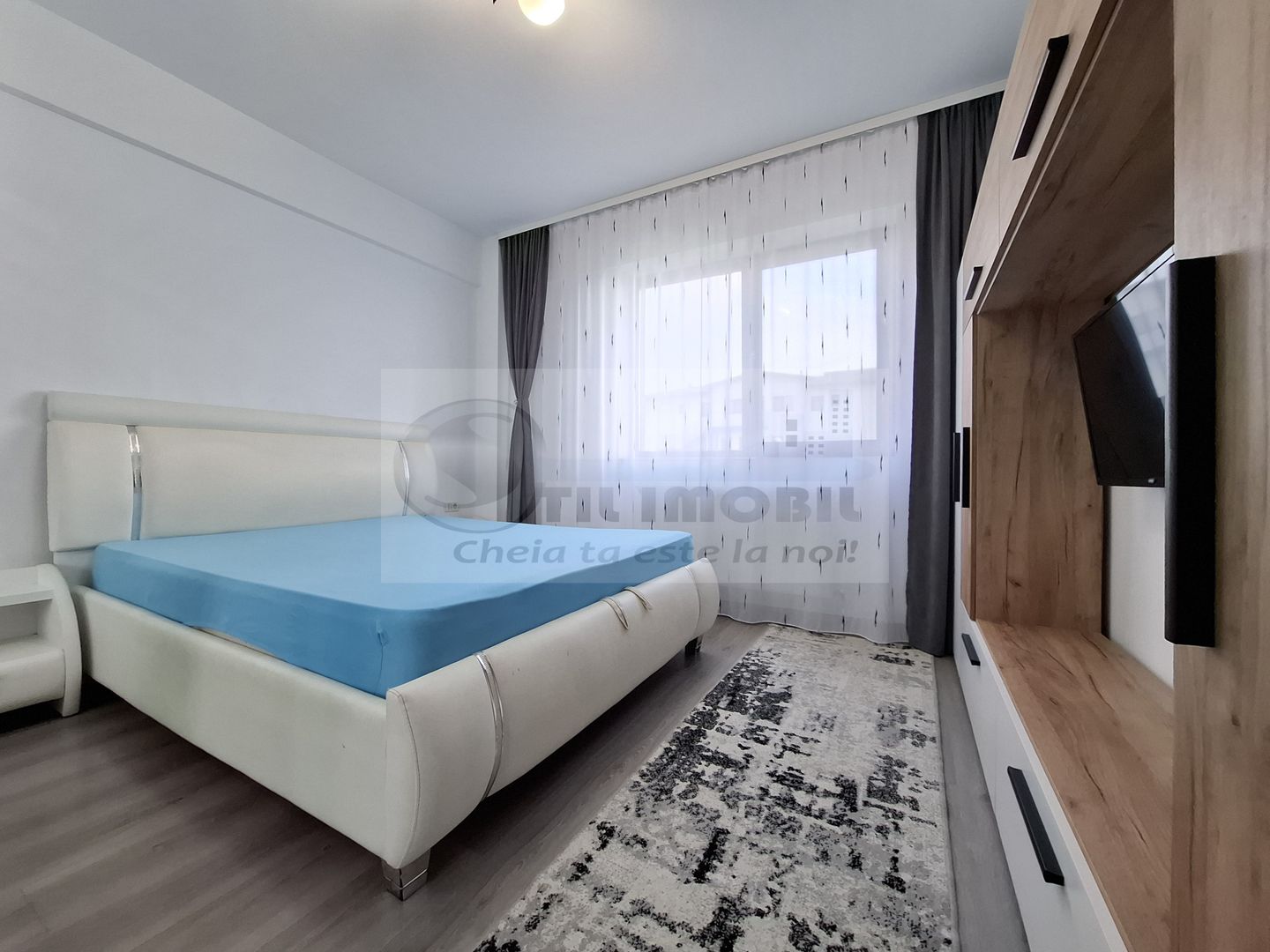 Apartament 2 camere, bloc 2019, etaj 2/3, baie cu geam, semimobilat - Poză 3