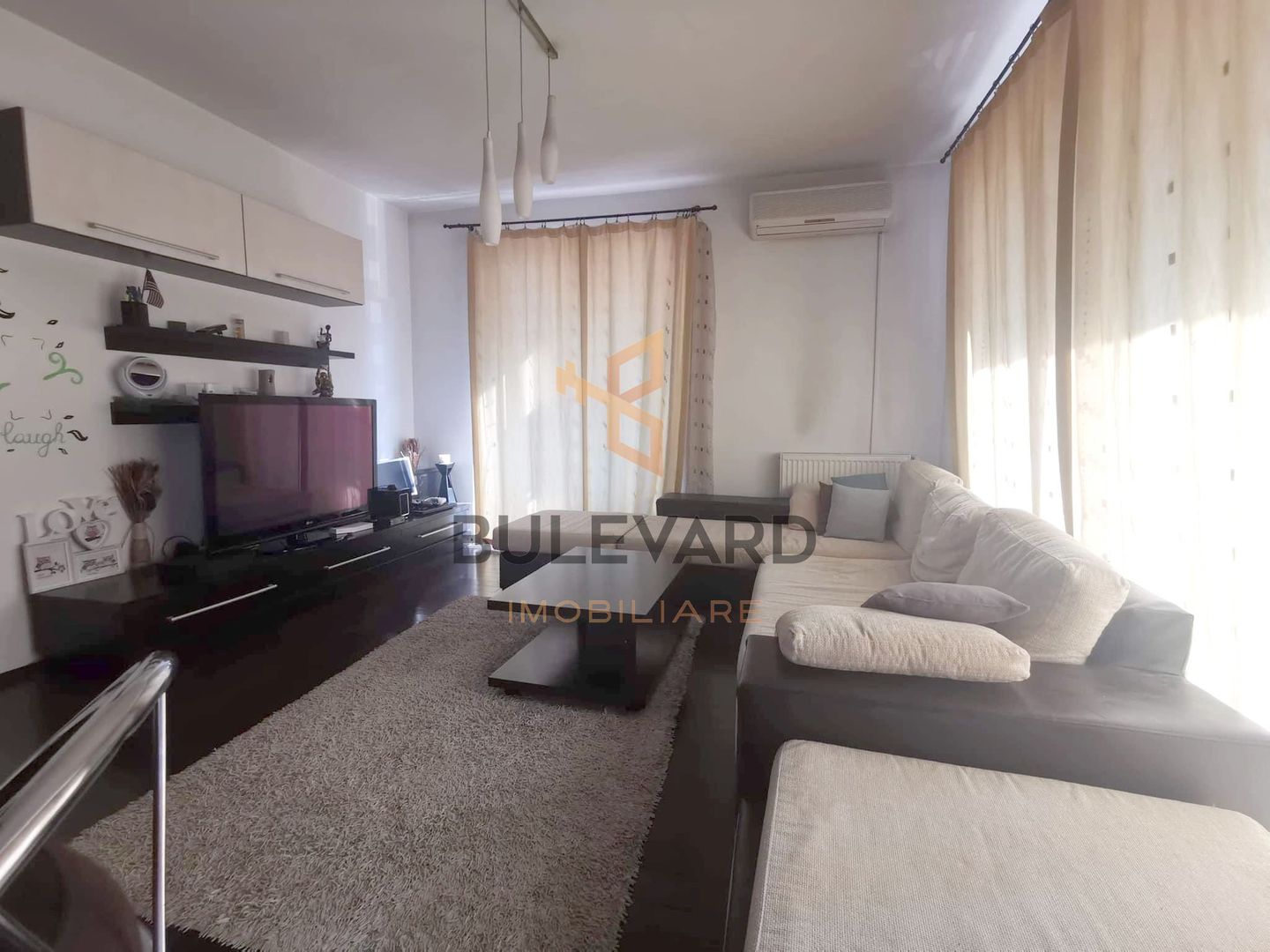 Apartament cu 2 camere zona strazii Eroilor! - Poză 2