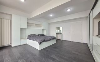 PENTHOUSE DE LUX CU TERASĂ PANORAMICĂ ȘI PRIVELIȘTE SPRE MUNȚII FĂGĂRAȘ - Poză 16