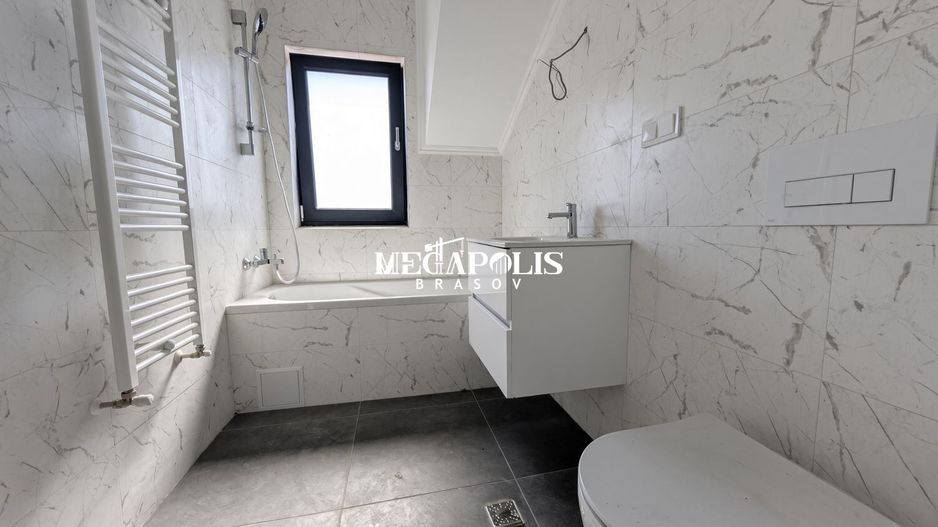 Apartament 3 Camere Sanpetru - Poză 3