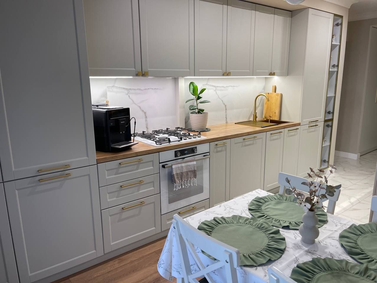 Apartament cu 2 camere + living - Poză 5