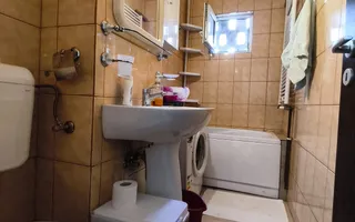 Soarelui-Parcul Pădurice | 2 Camere | Renovat complet | Centraa proprie | Etaj 2 - Poză 13