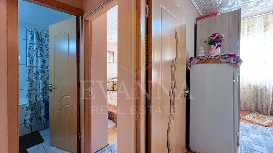 De vanzare 3 camere , decomandat -zona Vasile Alecsandri. - Poză 5