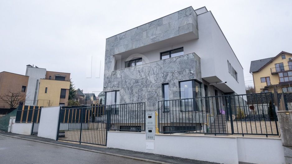 Vanzare parte de duplex 200 mp utili, teren 230 mp, Andrei Muresanu - Poză 2