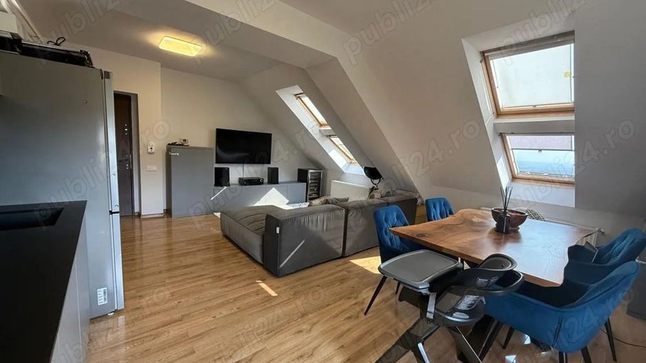 De vânzare !! Apartament spaţios cu 3 camere, Cartier Buna Ziua, 73 MP - Poză 2
