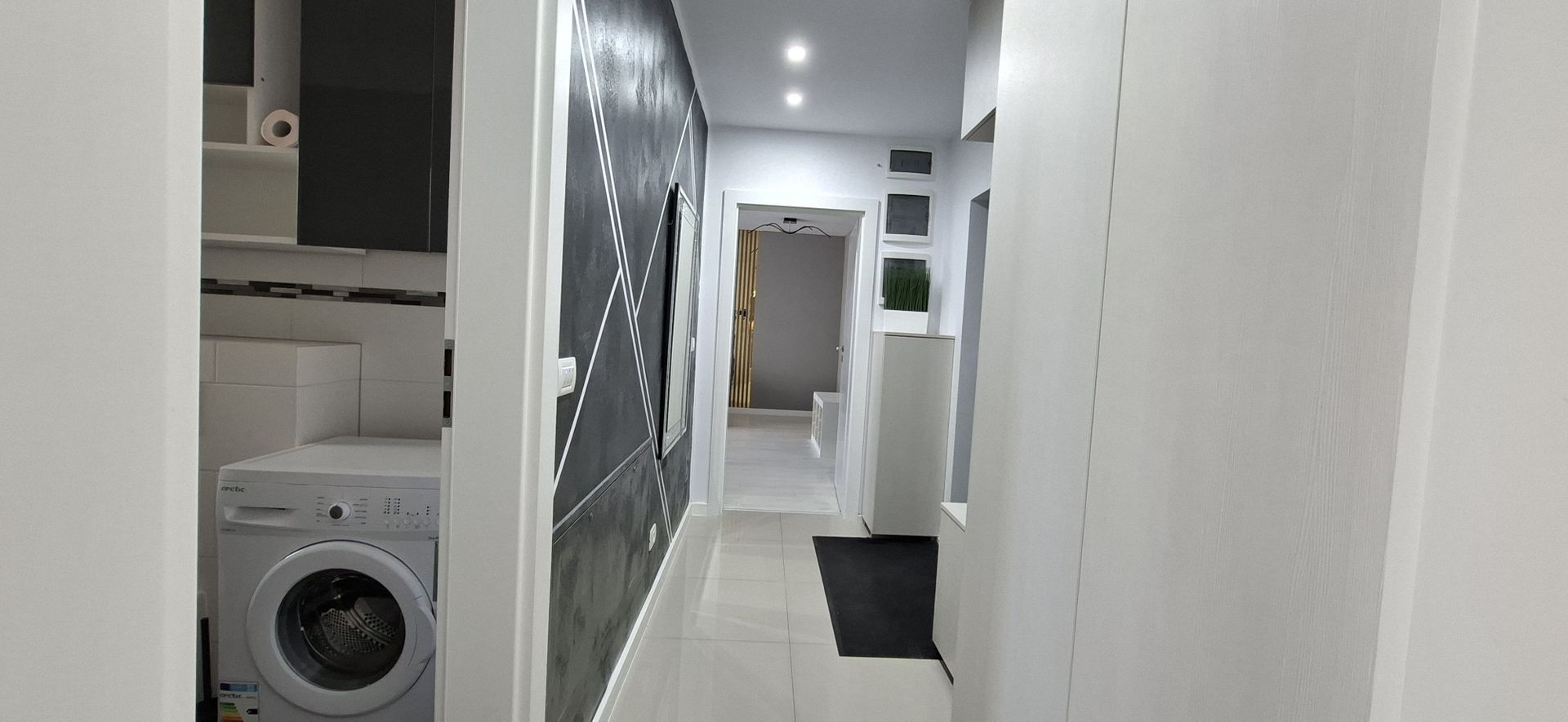 Apartament cu 2 camere + loc de parcare subteran - Aradului - Poză 14
