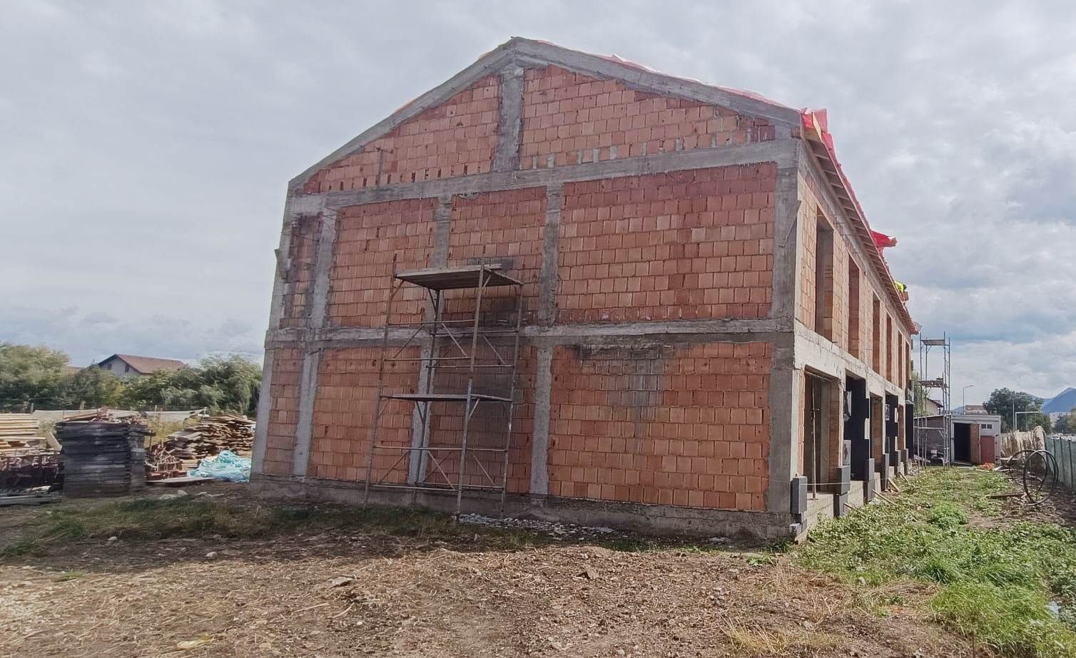 Casa noua in Brasov,cartier Bartolomeu - Poză 1