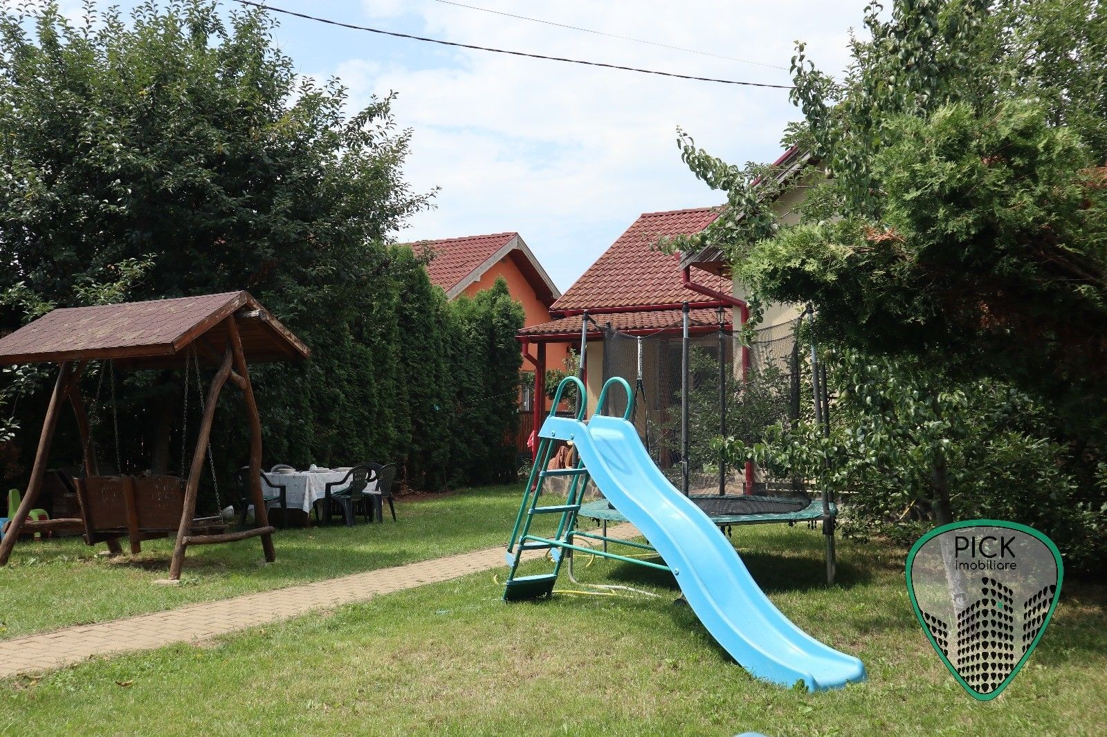 P 1151 Casă cu 4 camere în Sâncraiu de Mureș, jud. Mureș - Poză 1