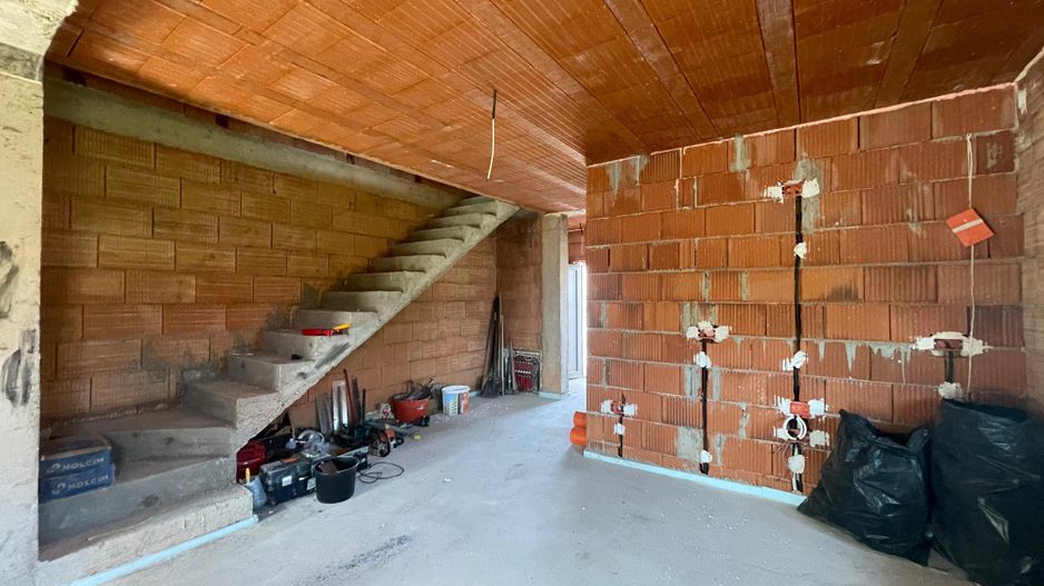 Duplex cu 4 camere- Super Poziție - Moșnița Nouă - Poză 2