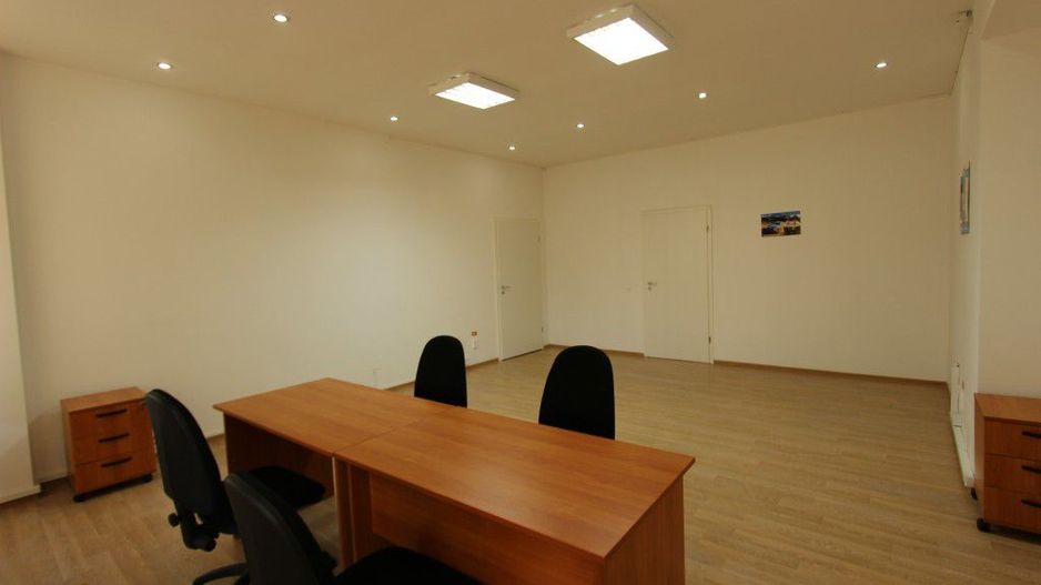 Spațiu de birouri de 215mp de închiriat în zona Take Ionescu - Poză 3