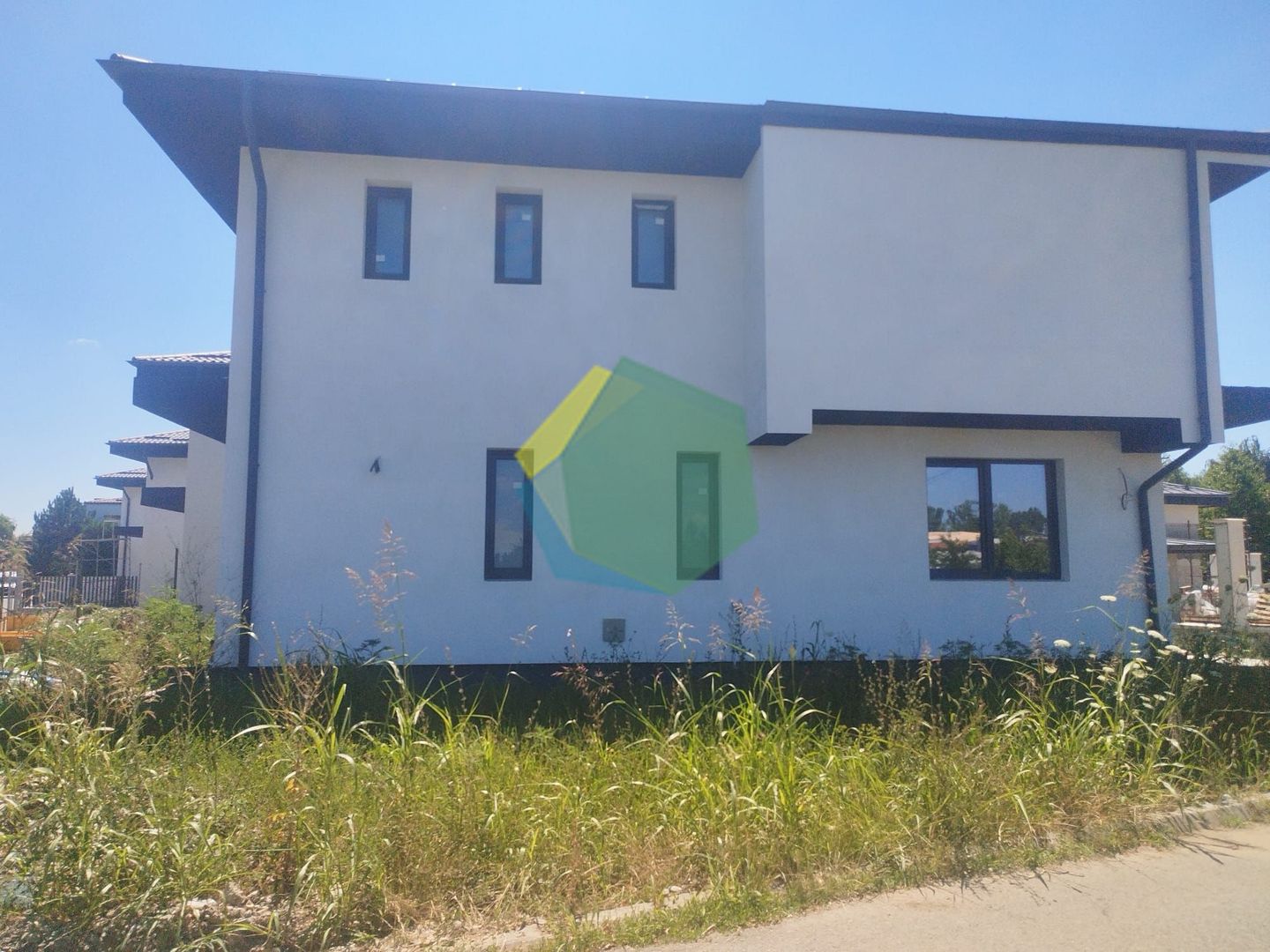 Casă individuala moderna | Eficiență energetică | Curte 240mp |Otopeni - Poză 11