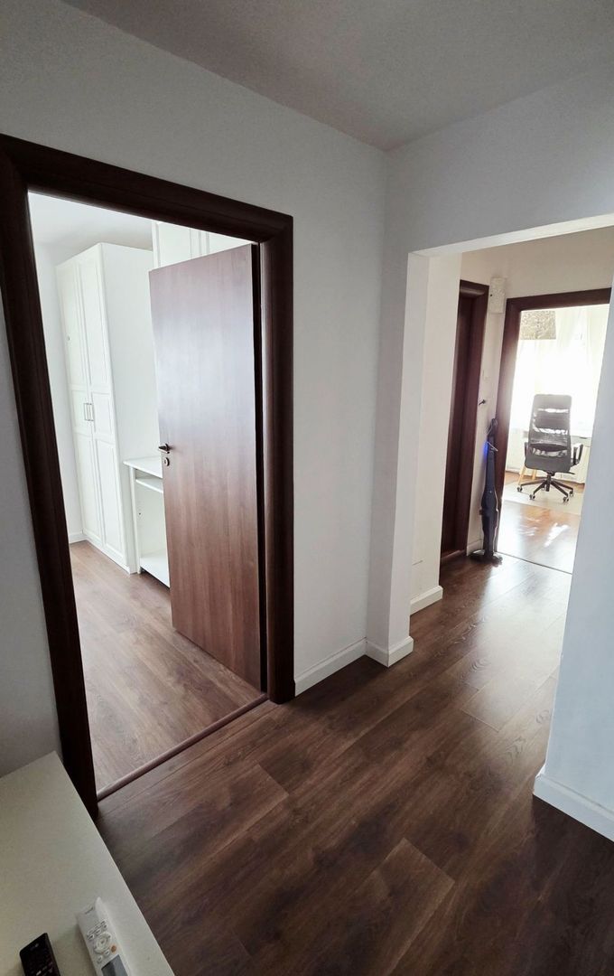 AP. 3 CAMERE PARCUL CIRCULUI,LOC DE PARCARE, MOBILAT MODERN,CURAT - Poză 3