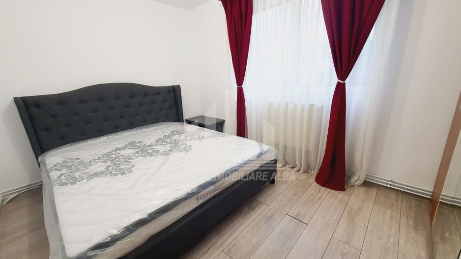 Apartament cu 2 camere decomandate de inchiriat, Cetate - Poză 6