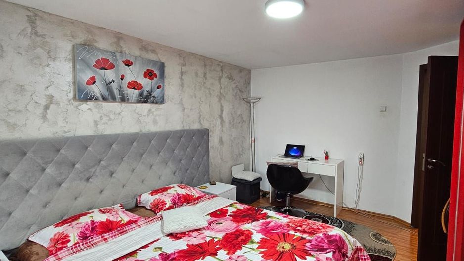 Casa- Str Tismana, zona Spitalul nr 1 - Poză 13