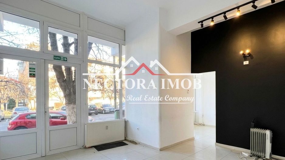 NECTORA IMOB-Spatiu comercial Lacu Rosu, 45 mp, Vitrina, Zona trafic - Poză 3