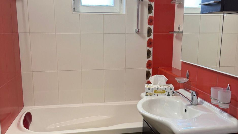 AP. 3 CAMERE- NERVA TRAIAN, BUCATARIE INCHISA, 70 MP, MOBILAT MODERN - Poză 4