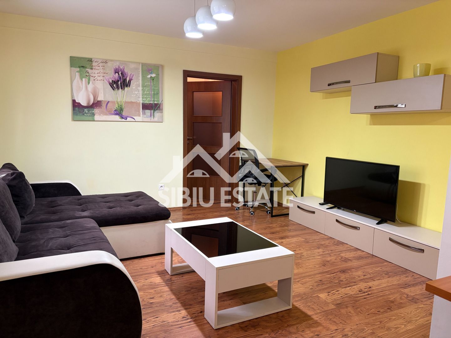 Apartament Primitor de Închiriat | Locație Premium, Piata Mare - Poză 1