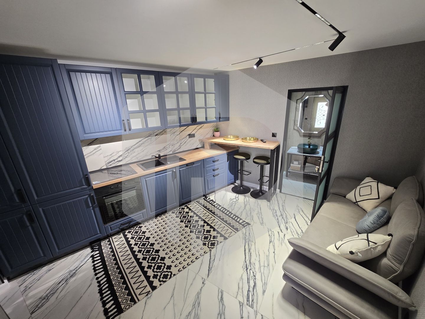 Apartament superb 2 dormitoare zona Ultracentrala - Poză 12