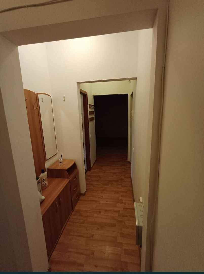 Vand apartament cu 3 camere in poarta 6 direct proprietar - Poză 5