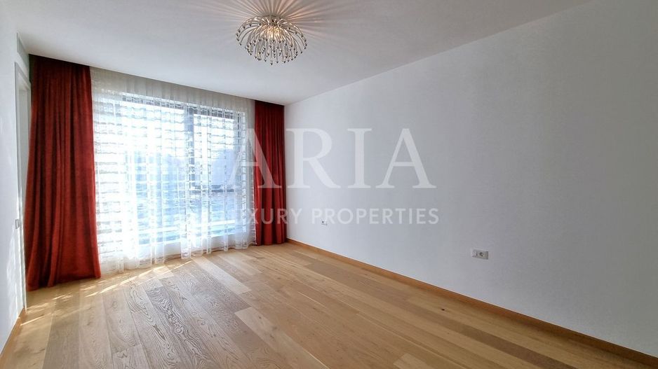 VILLA PIPERA JOLIE VILLE - Poză 8