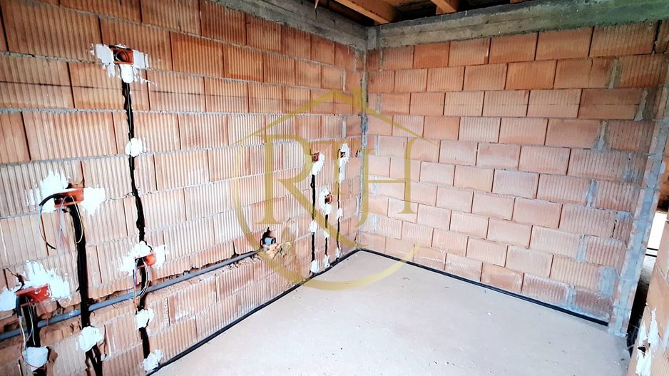 Se vinde duplex modern cu 3 camere  plus teren in Giroc ,zona linistita. - Poză 18