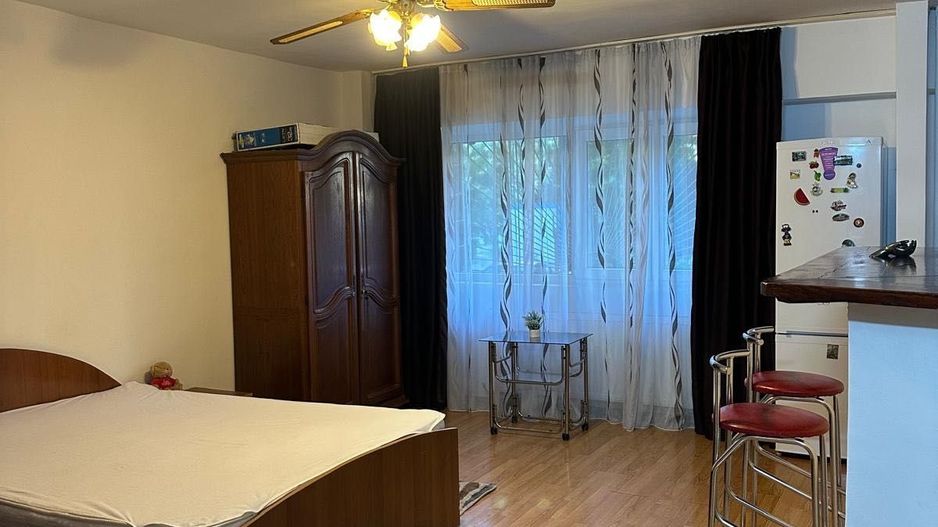 Vanzare Garsonieră 37,25 mp, parter, 13 Septembrie – Drumul Sării, mobilată - Poză 1