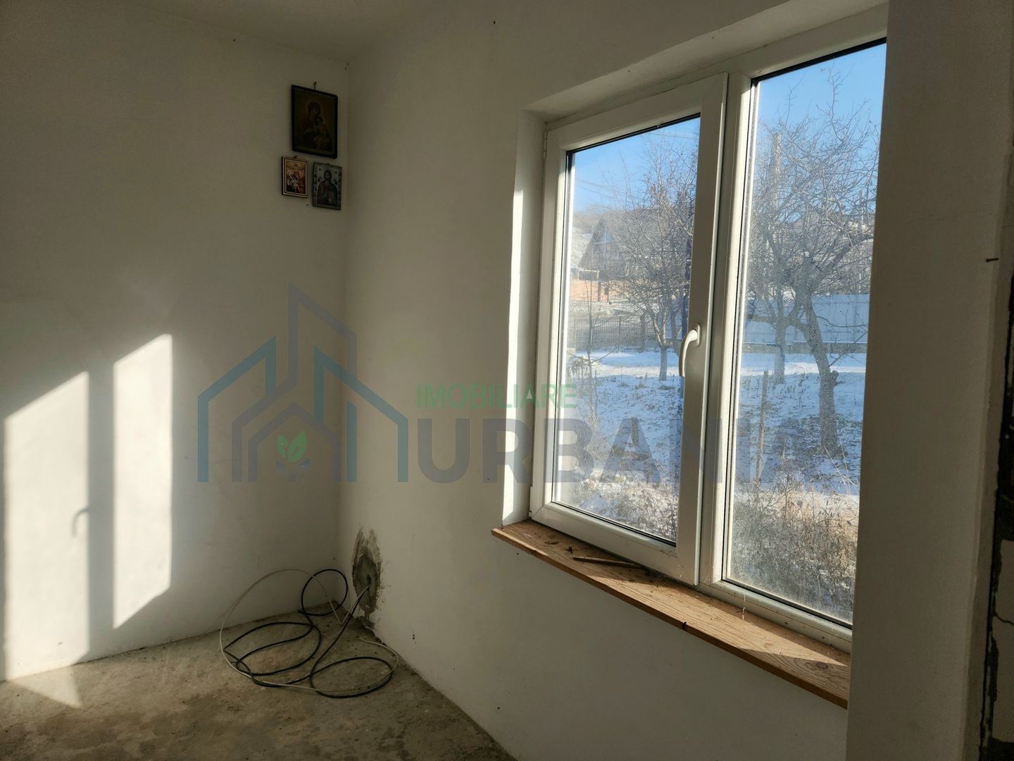 Casa la roșu de vânzare în Tomești/schimb garsoniera Iași - Poză 4