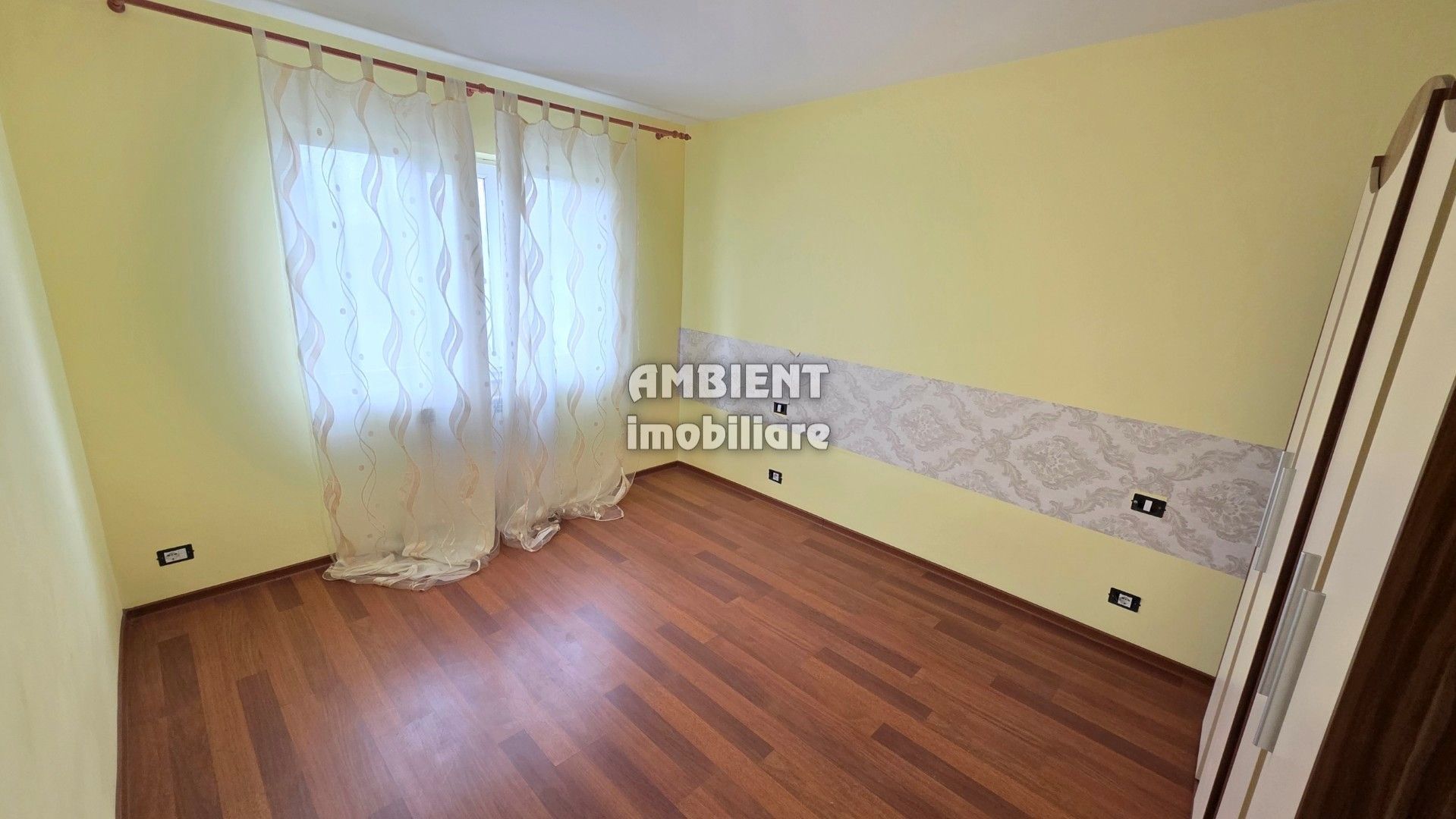 Apartament cu 3 camere, mobilat si utilat, VASLUI zona CENTRU-BUIUM; - Poză 7