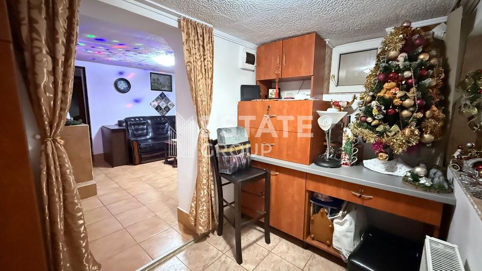 Casa individuala 5 camere plus anexe, zona Girocului - Poză 4