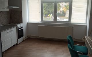 De inchiriat apartament cu 3 camere ICF, langa Scoala nr. 12, parter, 500 E - Poză 7