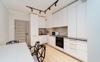 Apartament cu 2 camere în centrul Chișinăului | Lev Tolstoi | Complet mobilat și utilat - Poză 4