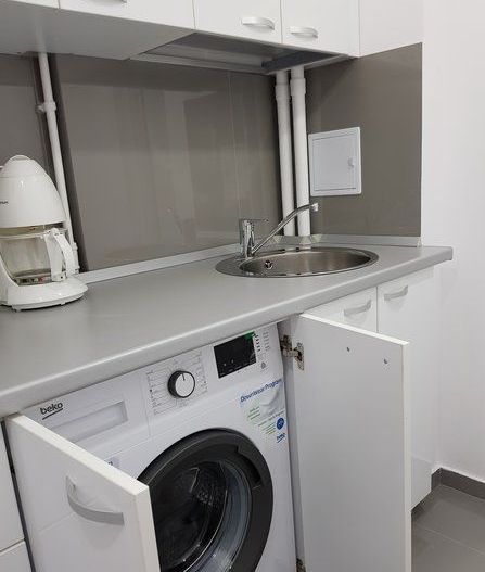 Închiriere 2 Camere Ultracentral, Vedere Dambovita, Renovat - Poză 8