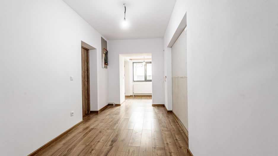 PRET NOU! Casa + Teren 1144 mp - Zimandu Nou, Arad - COMISION 0% - Poză 3