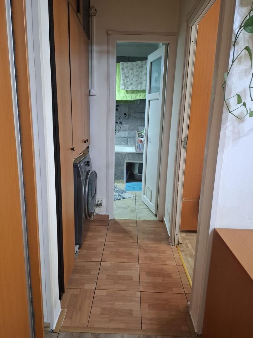 Apartament cu trei camere, Brancoveanu-Luica, 93.0000€ negociabil - Poză 9